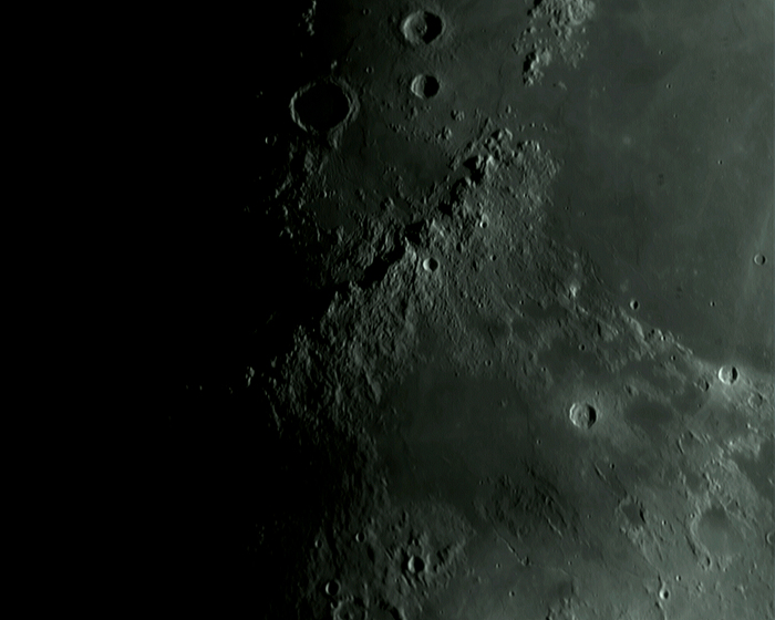 Tim / Photos / Mountains on the Moon...